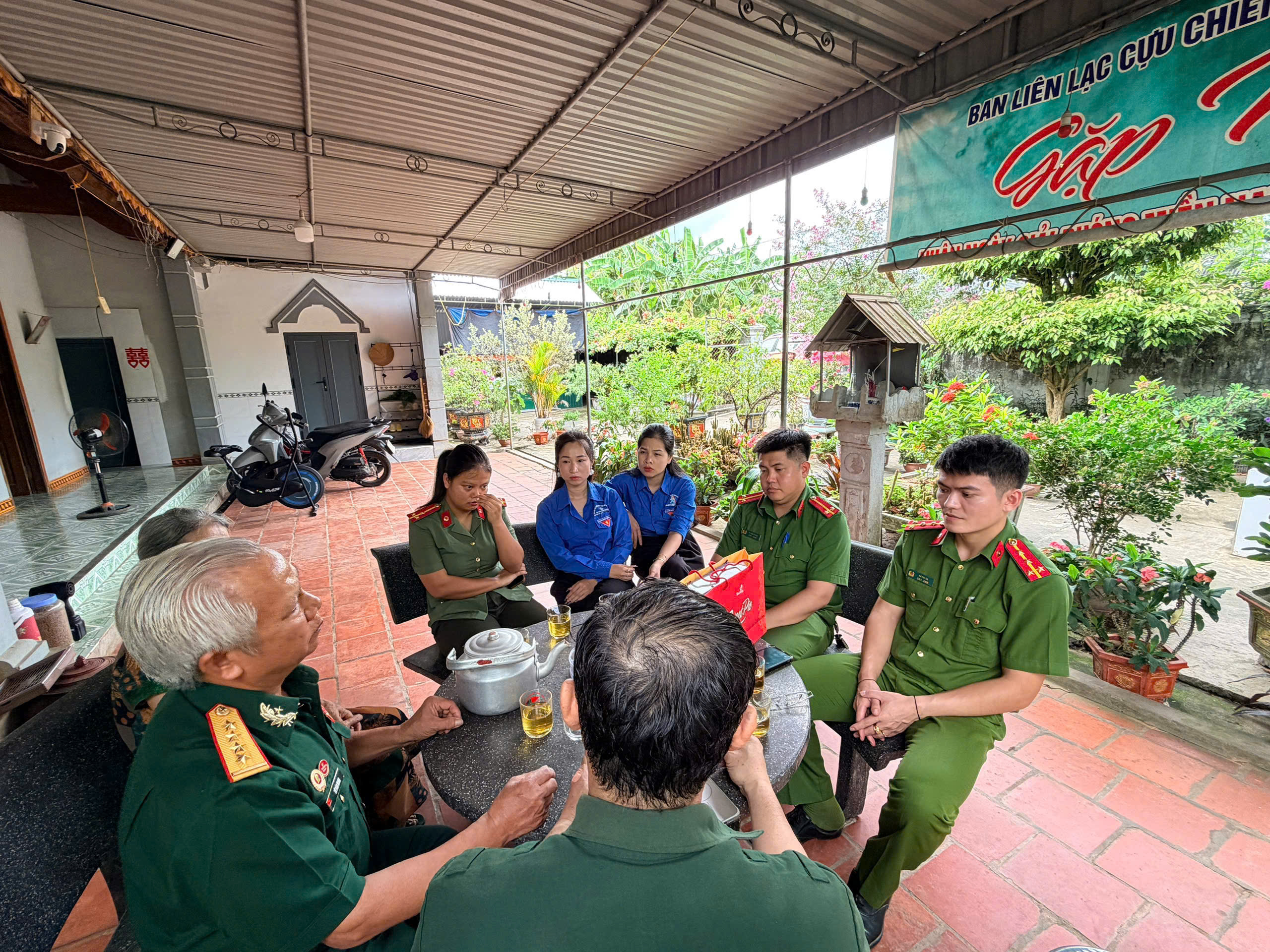 Từ Văn Minh - Khúc Tráng Ca Của Người Lính Xứ Nghệ