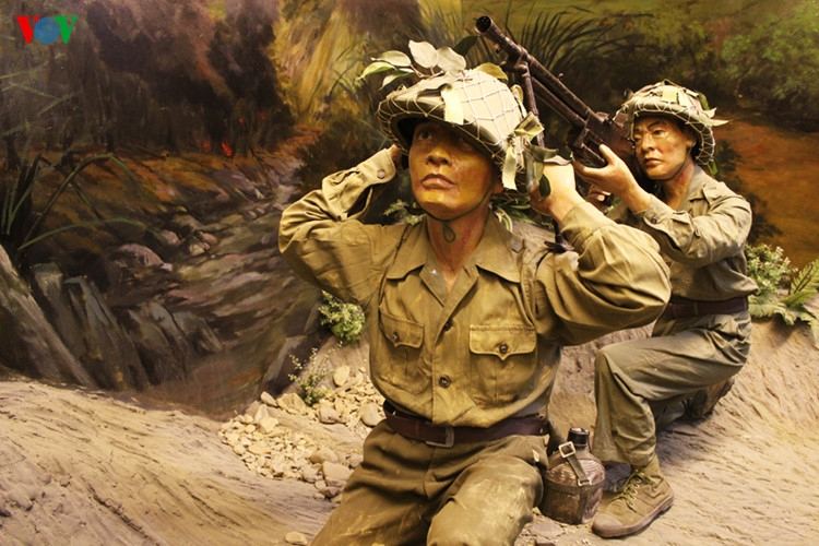 ANH HÙNG BẾ VĂN ĐÀN (1)