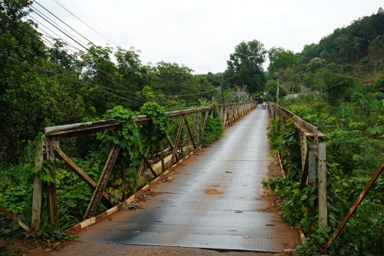 [Đoàn trường THPT Hai Bà Trưng] CẦU AK-LUNG: DẤU TÍCH LỊCH SỬ VÀ BẢN HÙNG CA THẦM LẶNG CỦA ĐẠI NGÀN