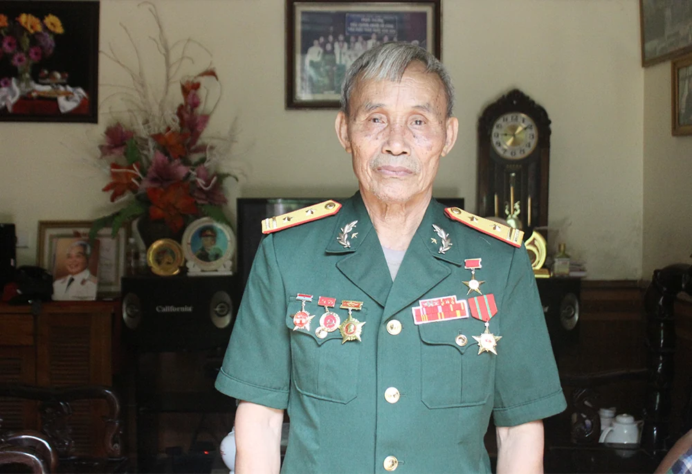 Anh hùng LLVT nhân dân Nguyễn Hữu Quyền