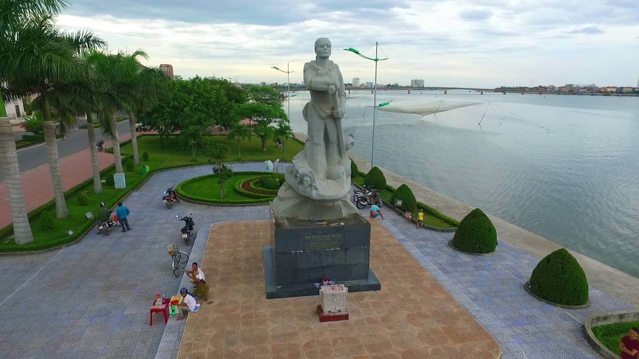 Những chuyến đò đi qua lịch sử
