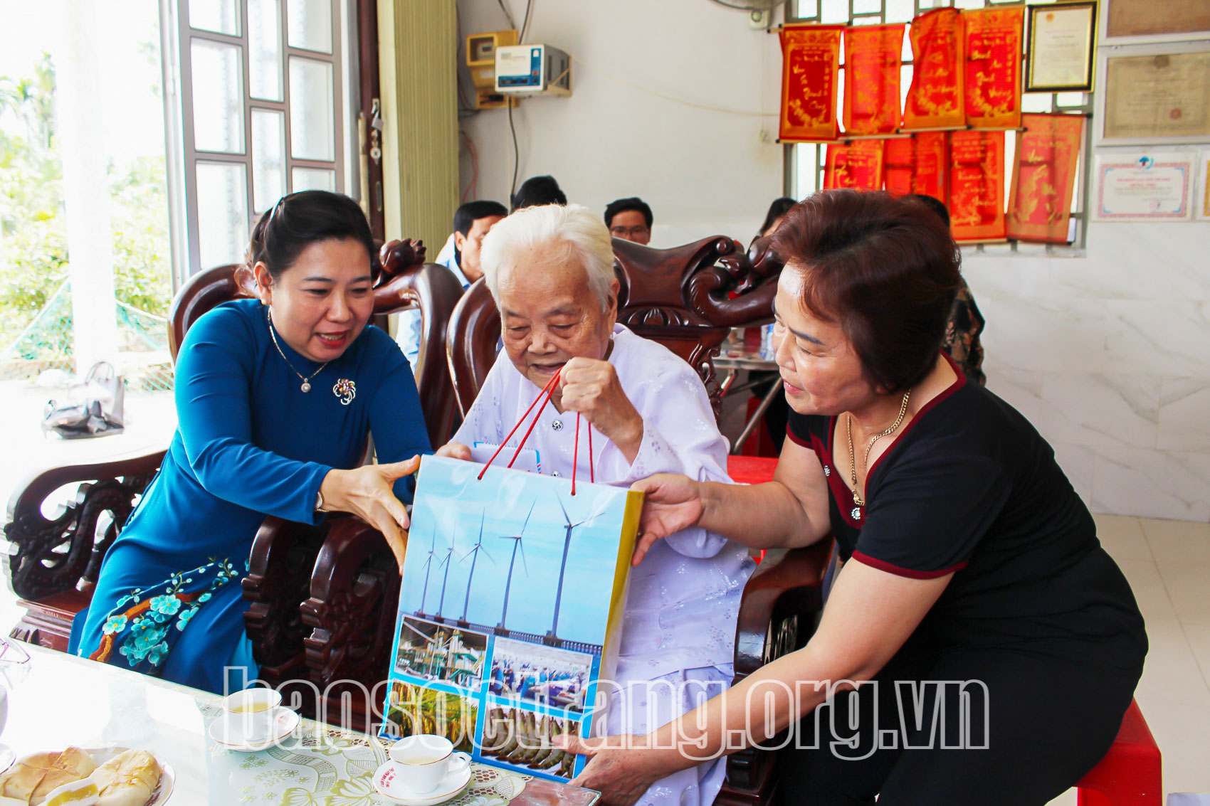 Bà mẹ Việt Nam Anh hùng Huỳnh Thị Nghĩa – Người mẹ hiến dâng những điều quý giá nhất cho Tổ quốc