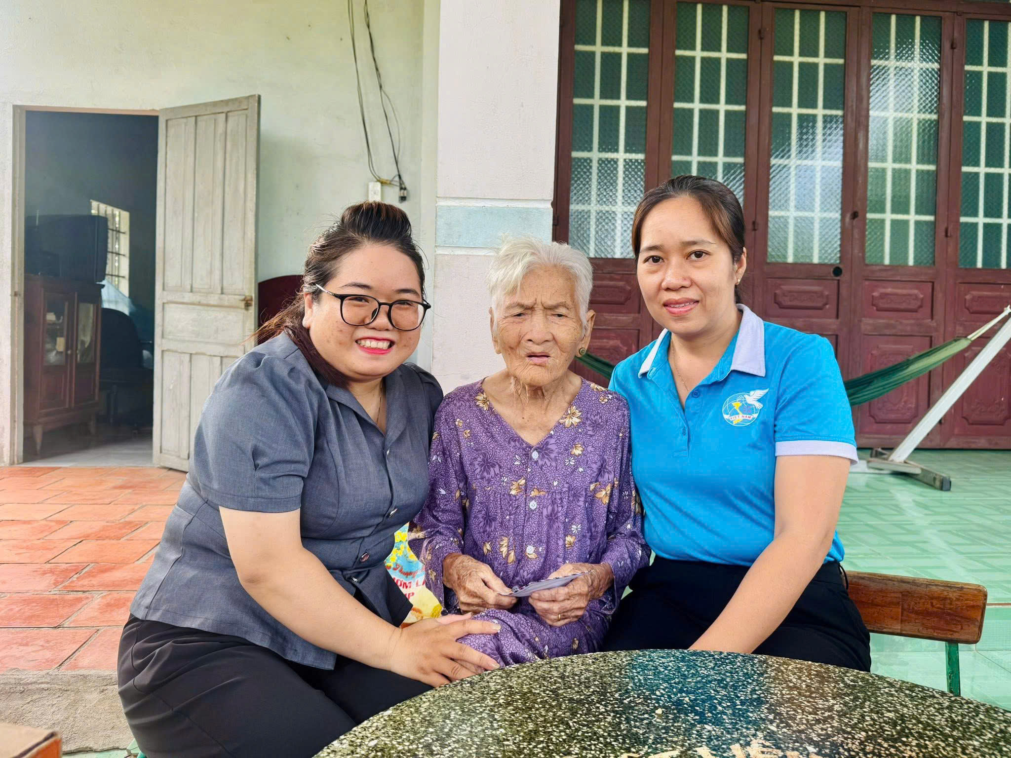  Mẹ Võ Thị Thạnh — một trong những Mẹ Việt Nam Anh hùng tiêu biểu tại tỉnh Tây Ninh