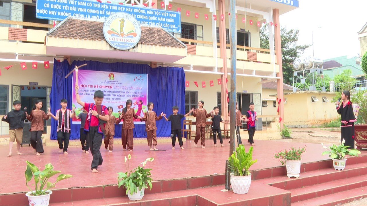 CÂU CHUYỆN ANH HÙNG NÚP
