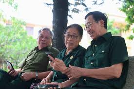 Bông hoa giữa thời hoa lửa