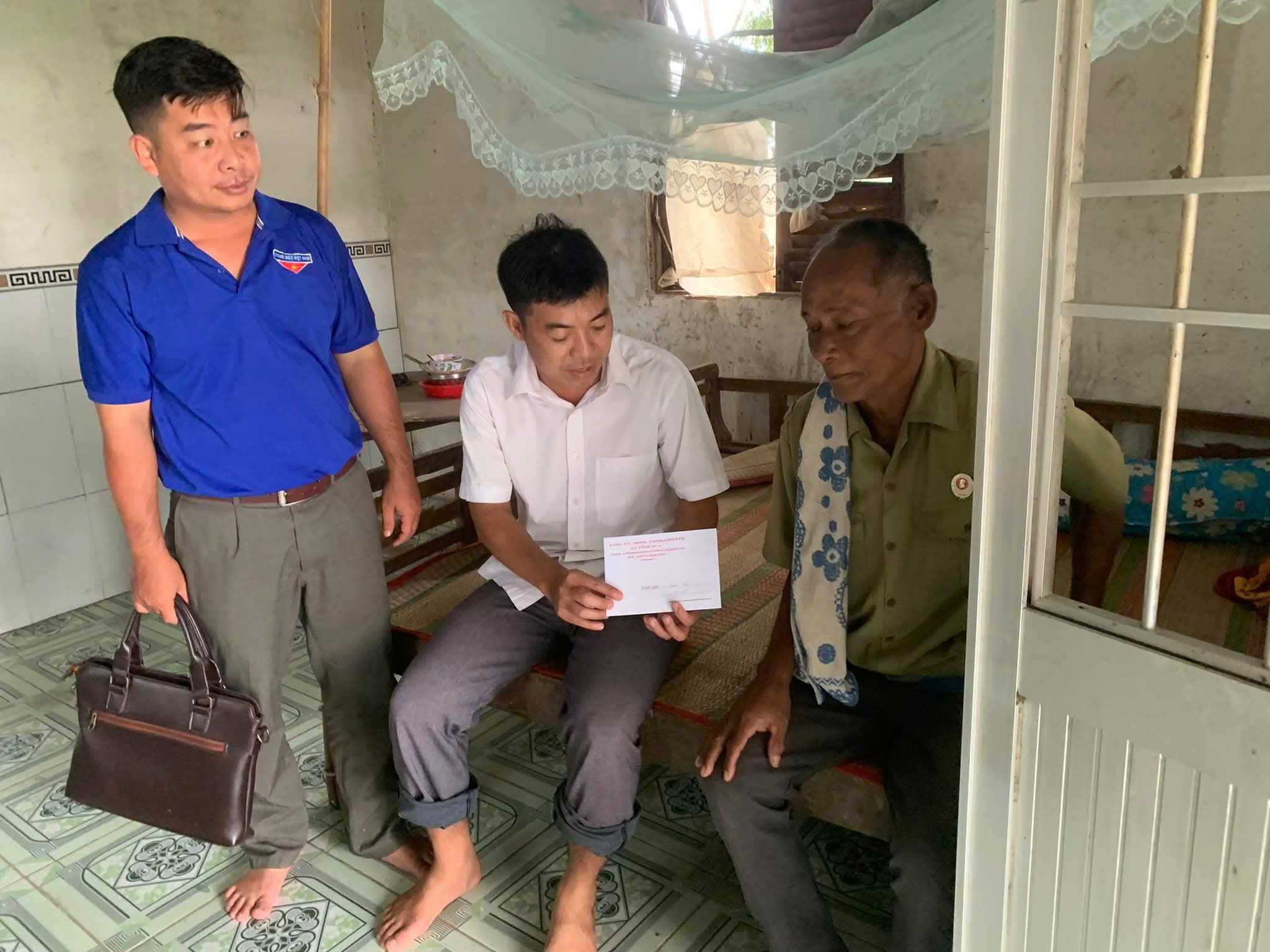 CÁC HOẠT ĐỘNG ĐỀN ƠN ĐÁP NGHĨA NHÂN KỶ NIỆM 77 NĂM NGÀY THƯƠNG BINH, LIỆT SĨ (27/7/1947-27/7/2024) CỦA TUỔI TRẺ VĨNH TUY