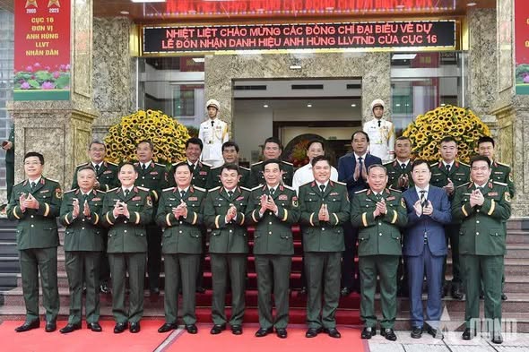 Đại tướng Phan Văn Giang dự Lễ đón nhận Danh hiệu Anh hùng lực lượng vũ trang nhân dân của Cục 16, Tổng cục II