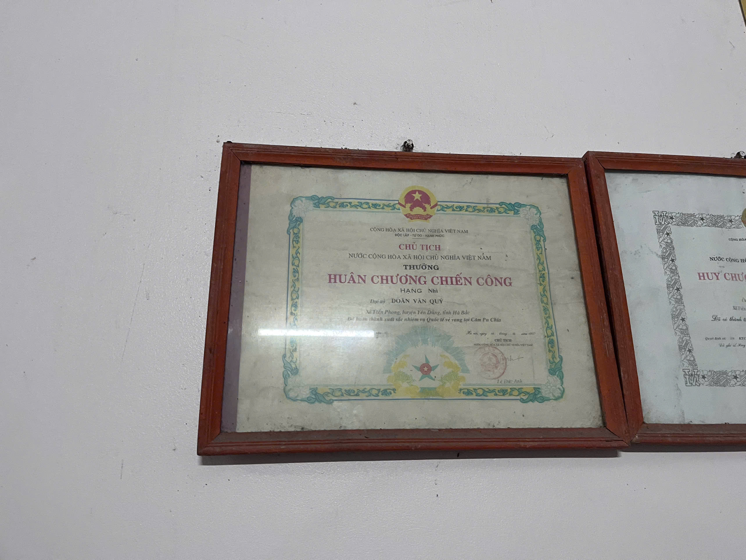 HỒI ỨC NGƯỜI LÍNH BẢO VỆ BIÊN GIỚI PHÍA TÂY NAM - DOÃN VĂN QUÝ
