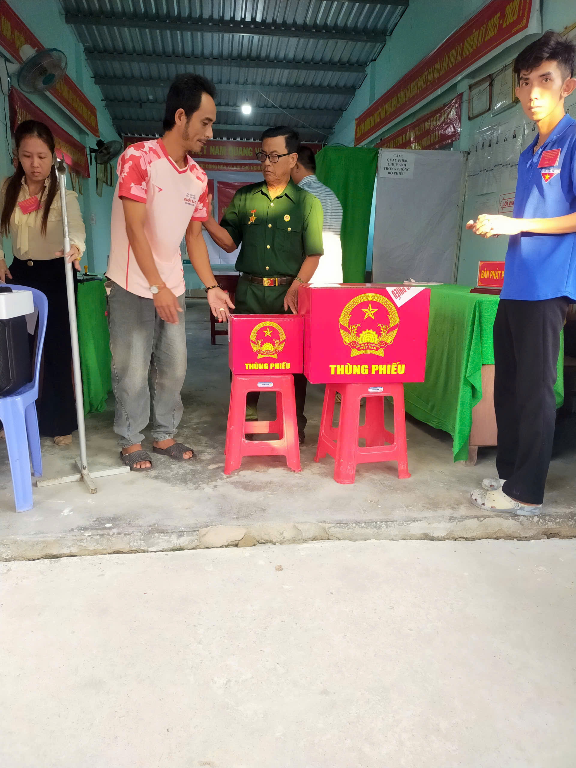 cau chuyen lich su so 12