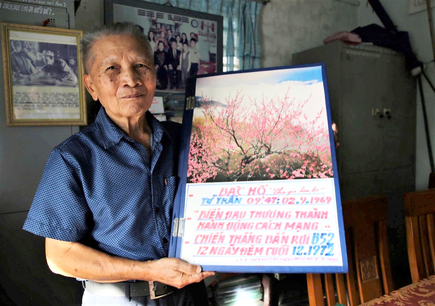 Cựu chiến binh ở Kiên Giang dành hơn nửa thế kỷ sưu tầm hơn 3.000 bài viết về Bác Hồ