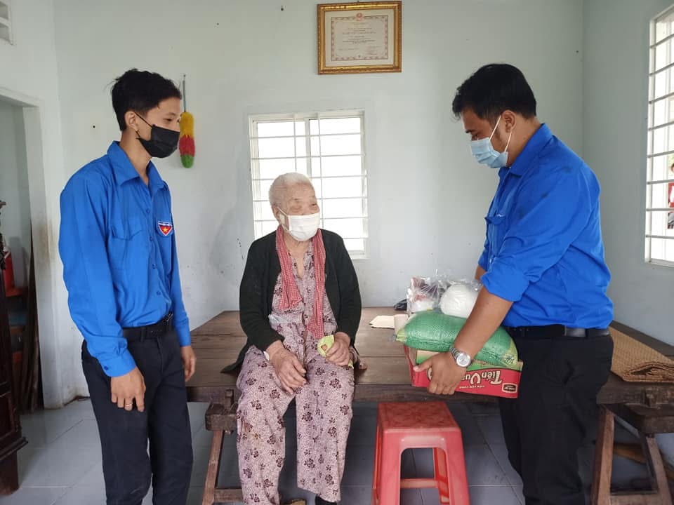 Bà mẹ Việt Nam anh hùng Ngô Thị Vọng