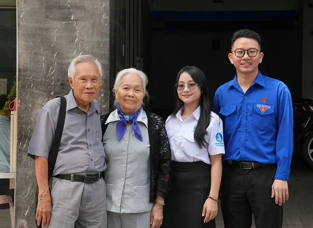 Chuyện tình đẹp từ trong bom đạn và bài học về tình yêu gắn với lý tưởng