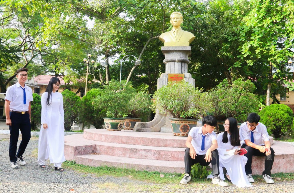 CHÂU VĂN LIÊM – NGƯỜI THẦY GIÁO CÁCH MẠNG