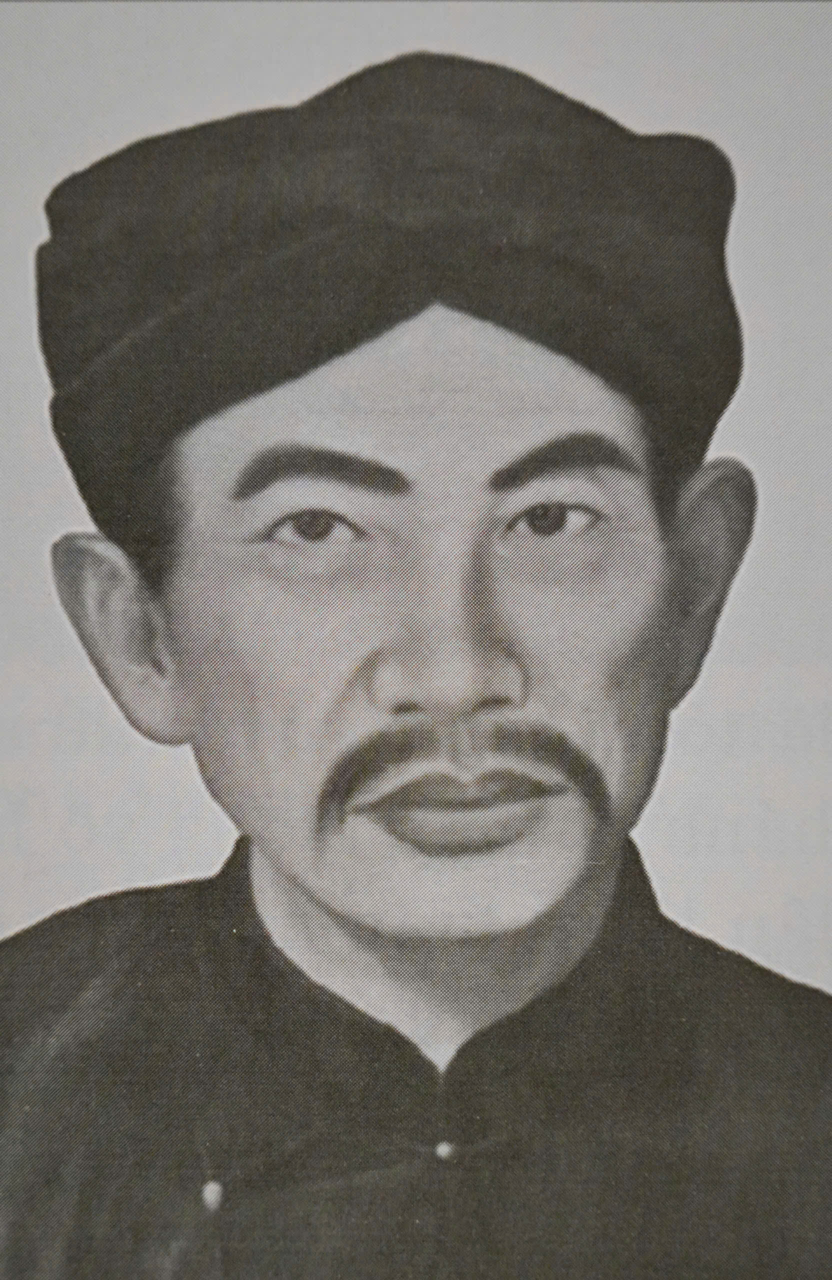 NGỌN LỬA BẤT DIỆT CỦA NGUYỄN TRUNG TRỰC