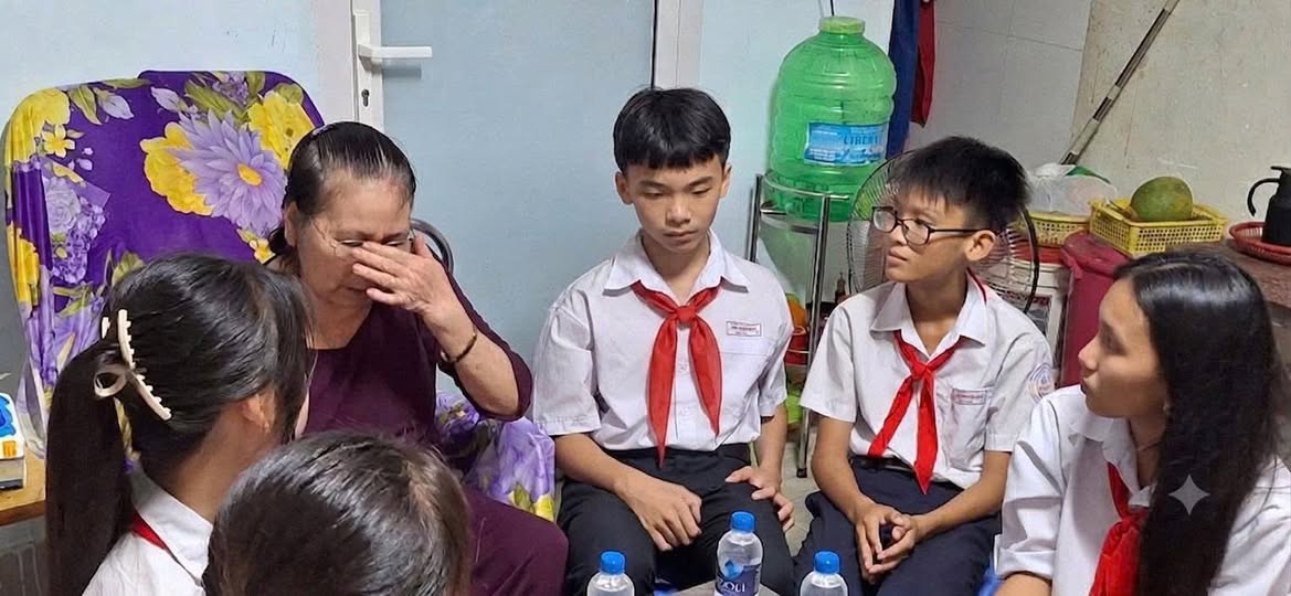 NGUYỄN THỊ ÁNH TUYẾT CỰU CHIẾN BINH