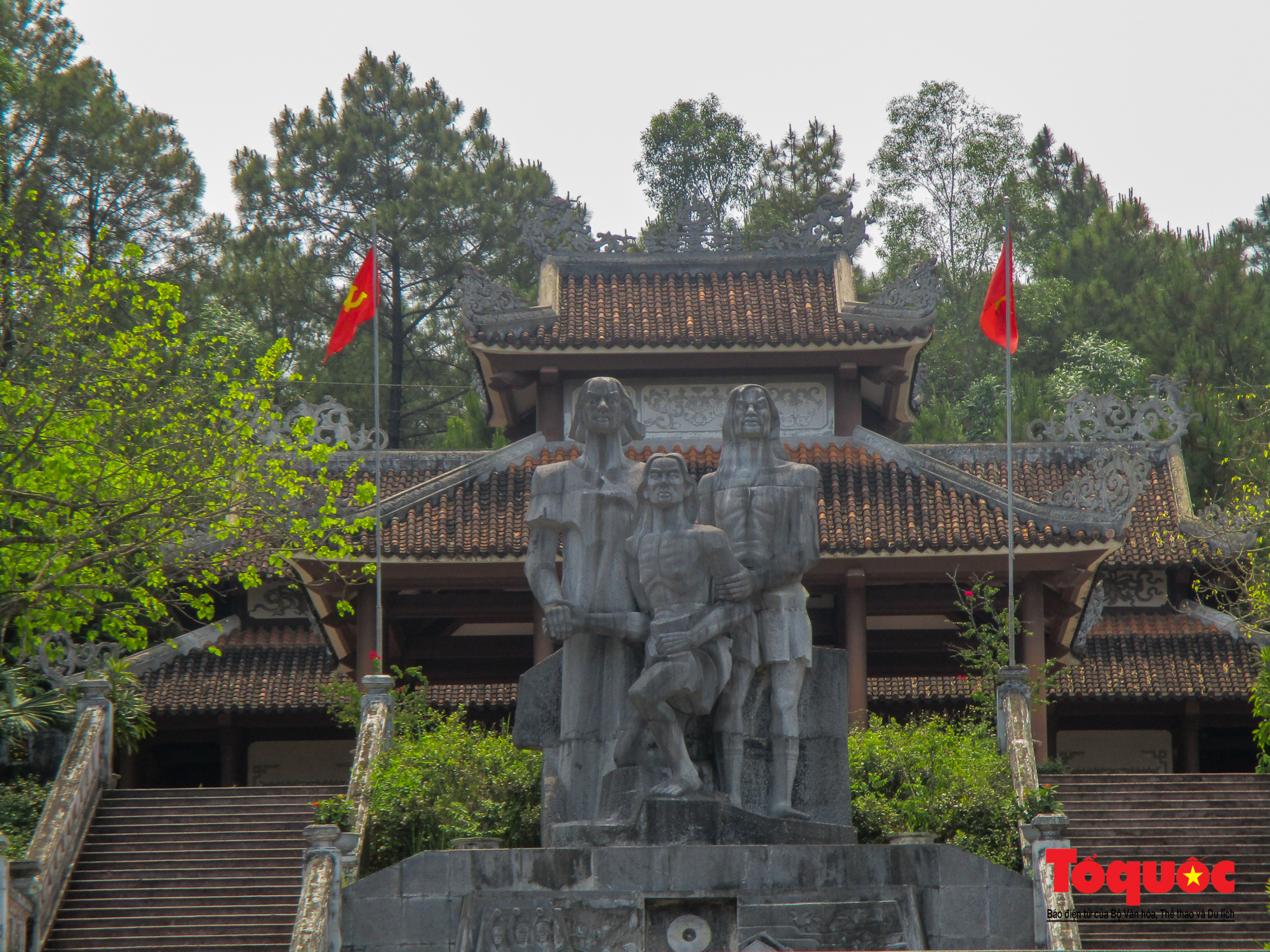 [Đoàn trường THPT Hai Bà Trưng] Khu chứng tích Chín Hầm: Góc khuất "biệt giam" dưới lòng đất và ý chí sắt đá của những người con trung kiên