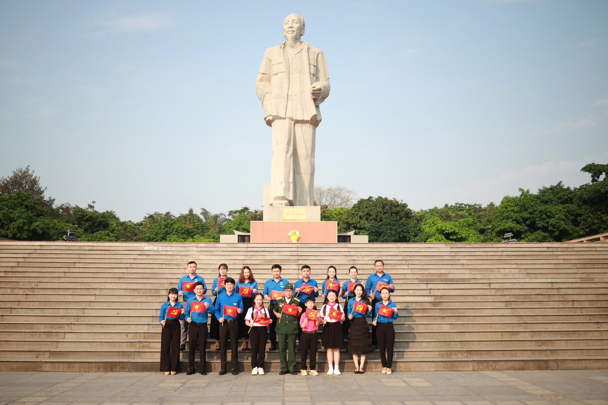 Địa chỉ đỏ