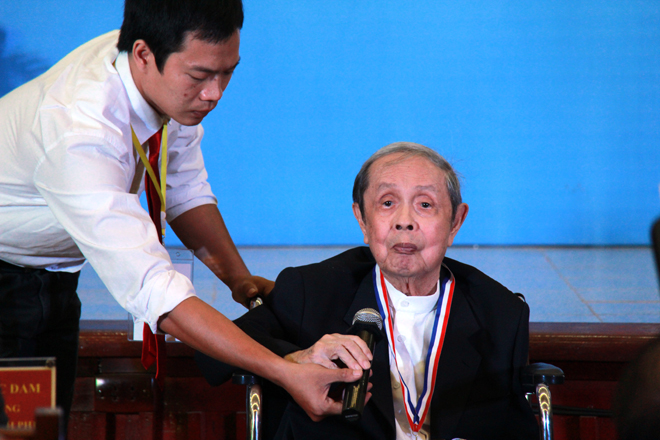 Hoàng Thủy Nguyên