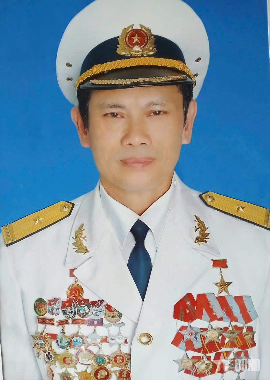 Anh hùng lực lượng vũ trang nhân dân Trần Văn Lâm