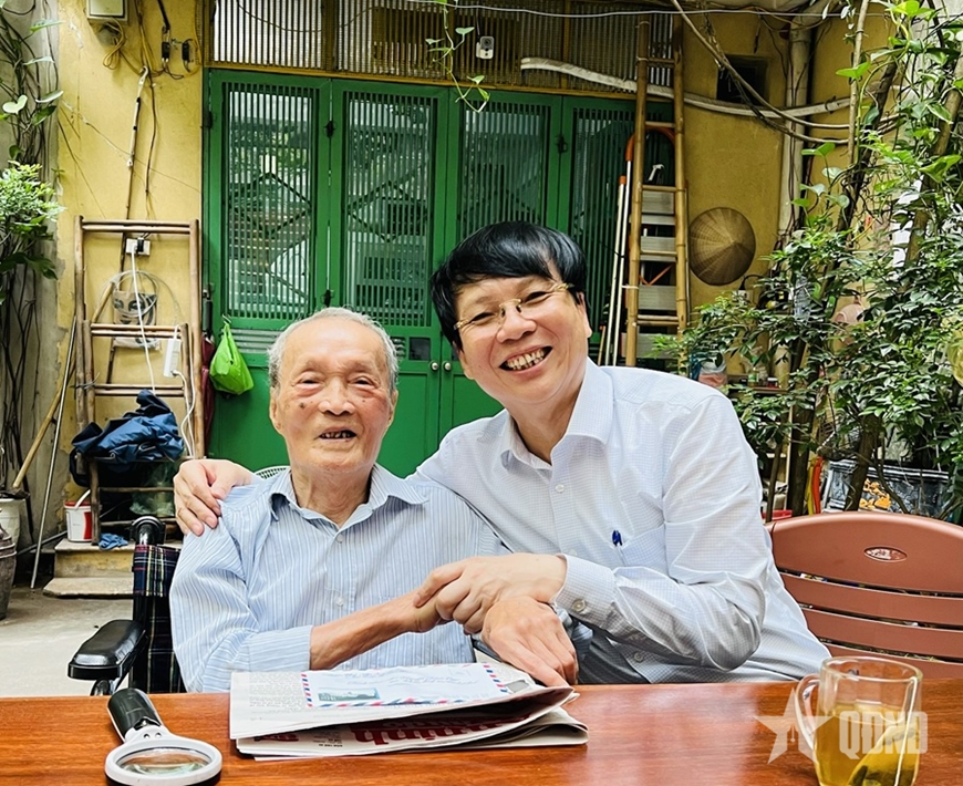 Một “thư ký thời đại” kiên cường và xuất sắc
