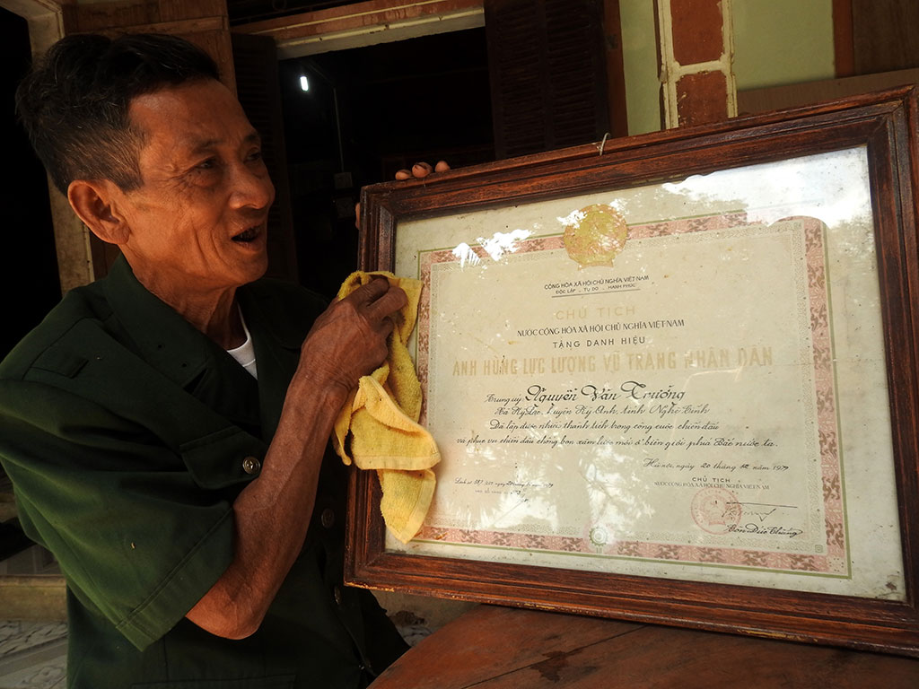 Anh hùng LLVT Nguyễn Xuân Trường - Anh hùng giữa đời thường: Người trồng rừng trên rú Ngàn Chô