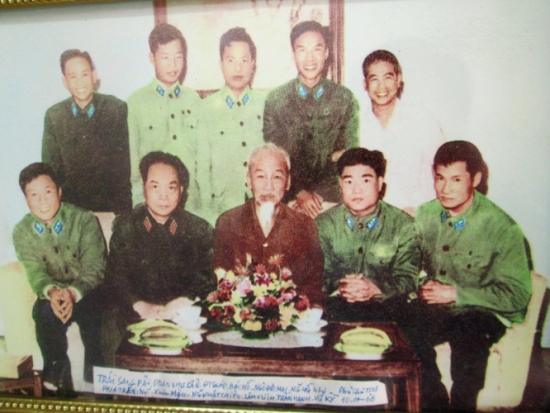 ANH HÙNG LỰC LƯỢNG VŨ TRANG NHÂN DÂN NGUYỄN HỒNG NHỊ