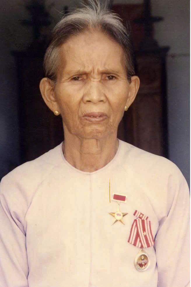 Mẹ VNAH Trương Thị Cúc - Ba nén hương giữa hai miền ký ức