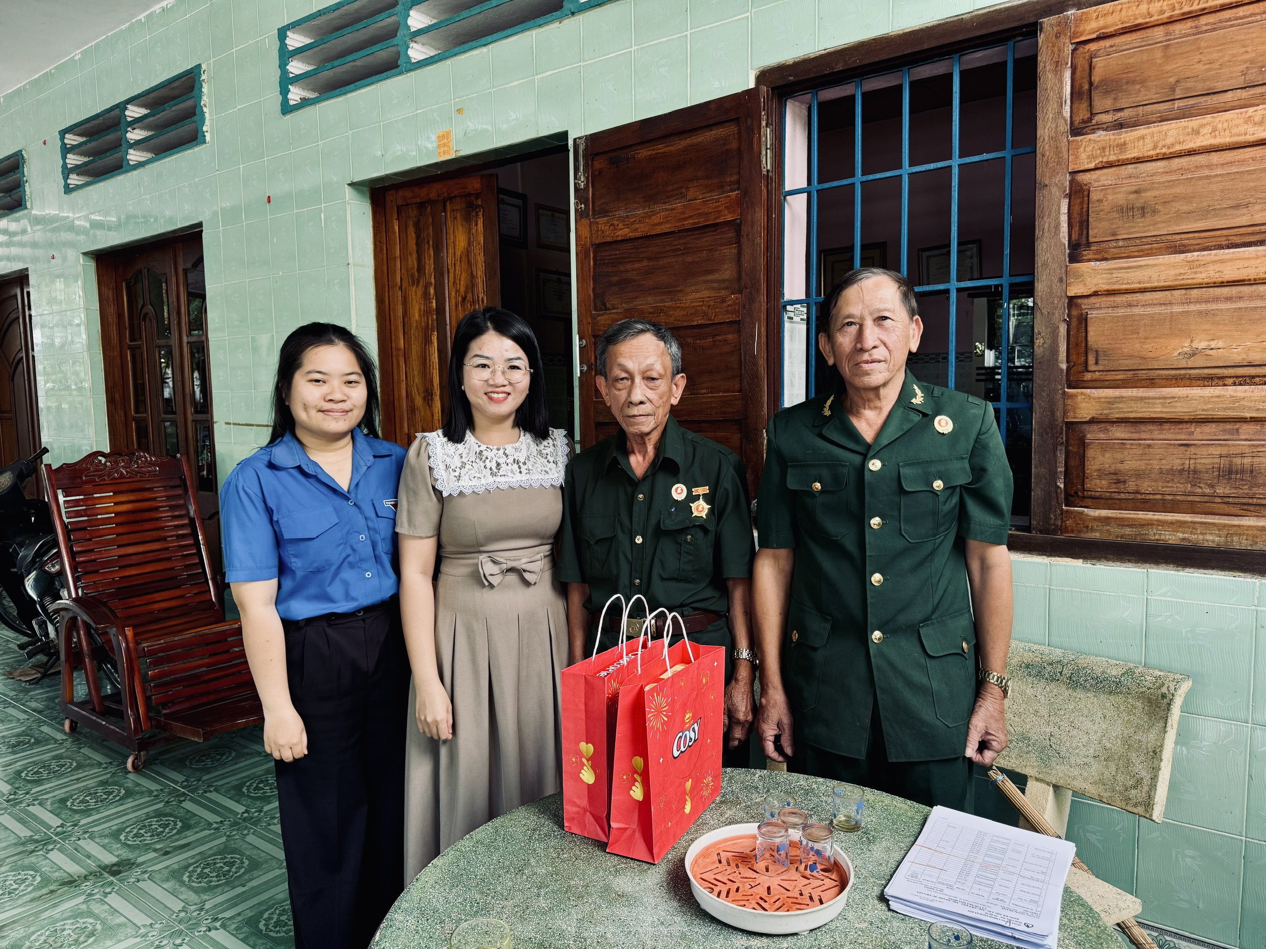Đồng chí Cái Văn Tài - Cựu Chiến binh xã