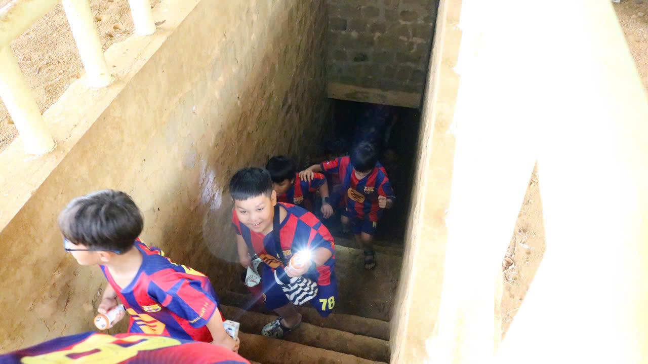  LIÊN ĐỘI TRƯỜNG PHỔ THÔNG DUY TÂN VỀ ĐỊA CHỈ ĐỎ – HÀNH TRÌNH GIÁO DỤC TRUYỀN THỐNG