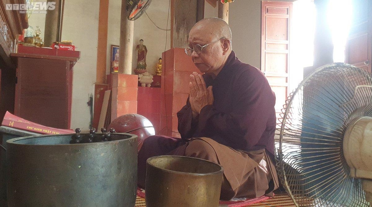 Nữ thanh niên xung phong nương nhờ cửa Phật