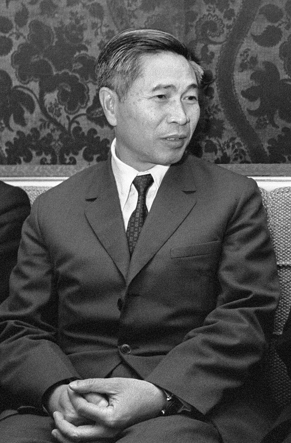 Nguyễn Cơ Thạch - Phó Chủ tịch Hội đồng Bộ trưởng.