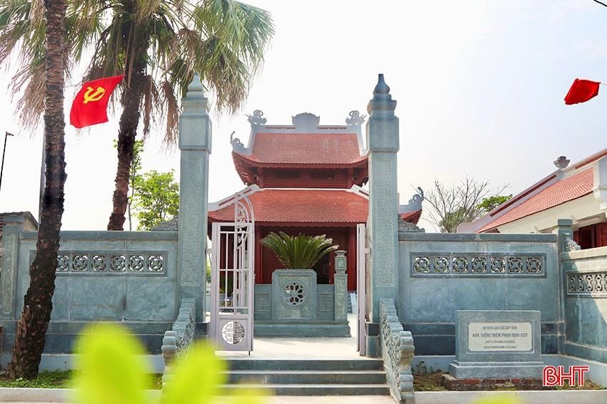 TIẾNG GỌI NƠI LỖ CHÂU MAI BẢN ANH HÙNG CA PHAN ĐÌNH GIÓT