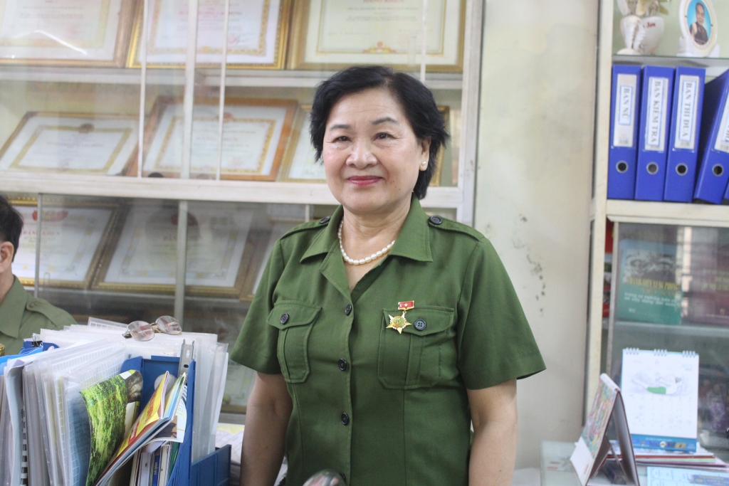 NGUYỄN THỊ BÍCH LIÊN – LÁ ĐƠN VIẾT BẰNG MÁU