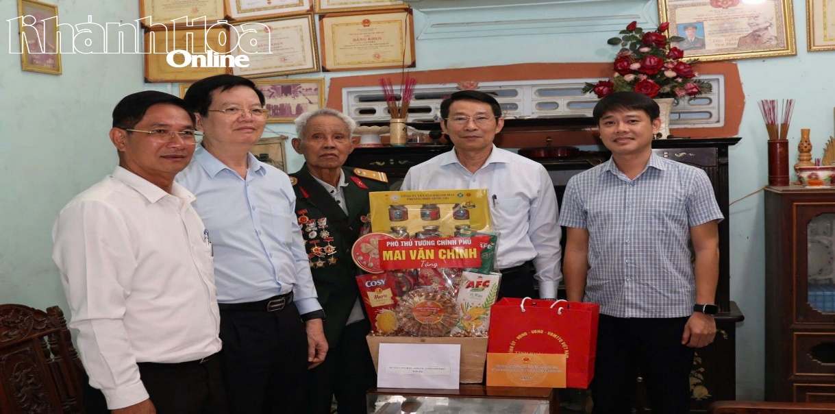 NGỌN ĐUỐC SÁNG GIỮA ĐẠI NGÀN KHÁNH SƠN