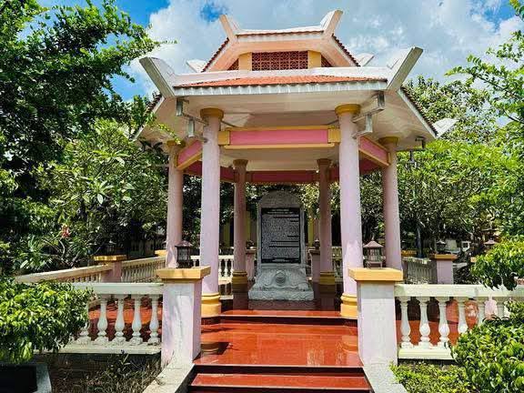 Người Mẹ Mở Đất Bát Ngát Tình Người: Huyền Thoại Bà Nguyễn Thị Rịa
