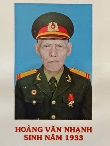 Tuổi ấu thơ lớn lên trong bão táp