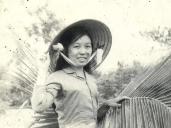 ĐẶNG THÙY TRÂM – TUỔI TRẺ GỬI LẠI CHIẾN TRƯỜNG