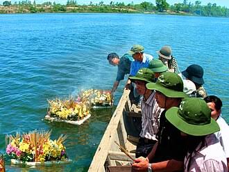 Sông Thạch Hãn: Dòng sông hoa và khúc tráng ca bất tử của tuổi đôi mươi