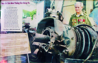 Hạ B52 rơi xuống Ngọc Hà