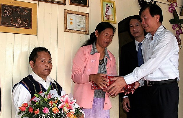 Anh hùng Lao động Cil Múp Ha K’riêng: Đôi chân huyền thoại