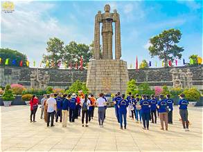 13 NGƯỜI Ở LẠI TRUÔNG BỒN – TUỔI XUÂN HÓA THÀNH BẤT TỬ