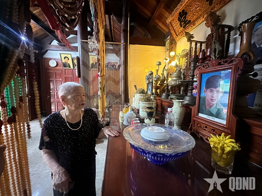 Bà mẹ Việt Nam Anh hùng Nguyễn Thị Cháu đau đáu tìm các con trở về