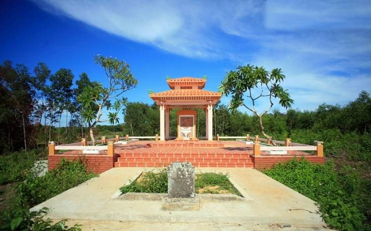 BÌNH HÒA – NGÀY LÀNG MANG KHĂN TANG