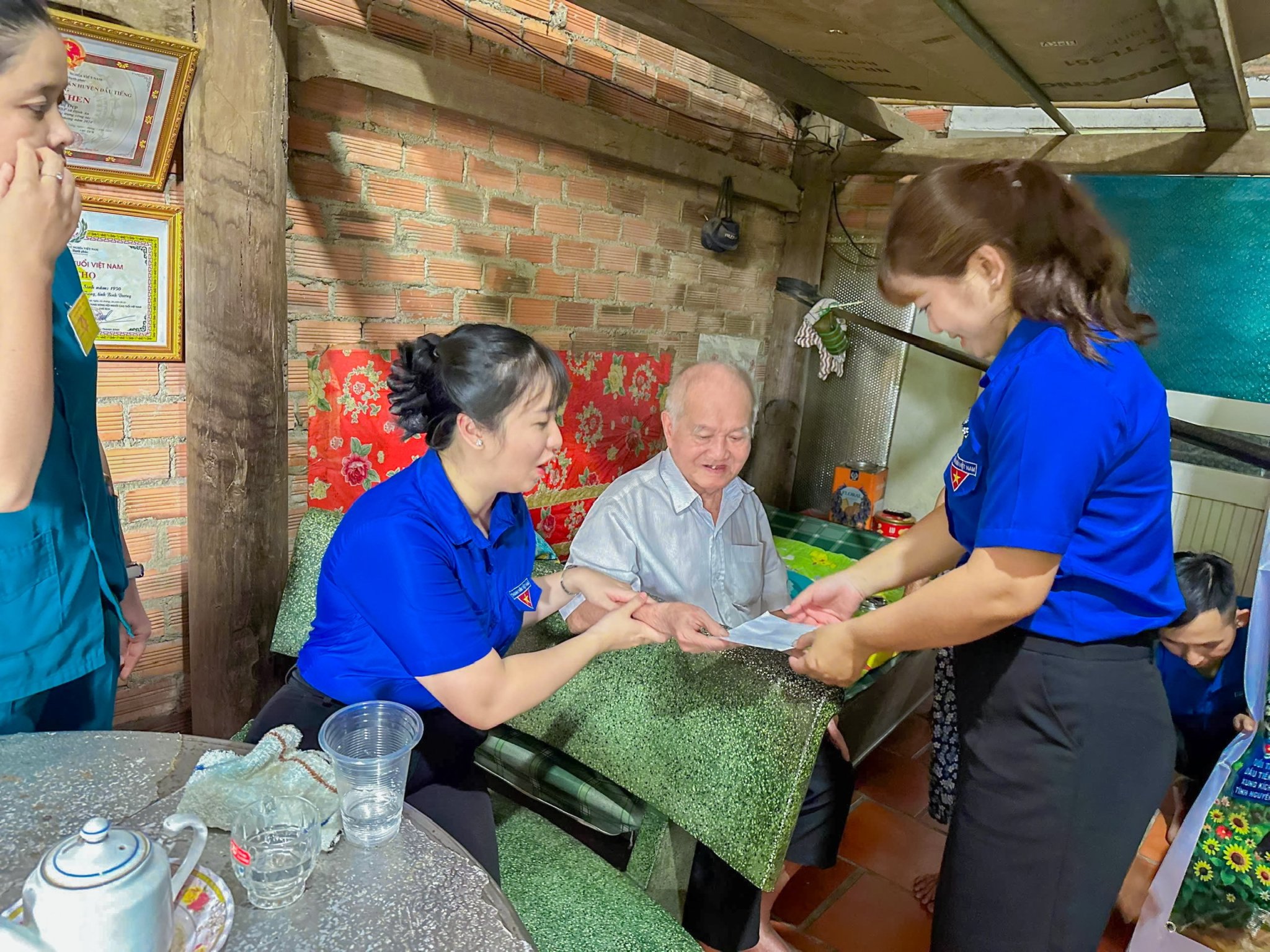 THƯƠNG BINH NGUYỄN VĂN TIẾN - NGƯỜI LÍNH TRỞ VỀ TỪ NHỮNG NĂM THÁNG HOA LỬA