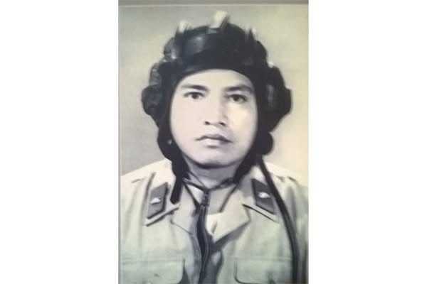 Anh hùng Nguyễn Đình Tâm