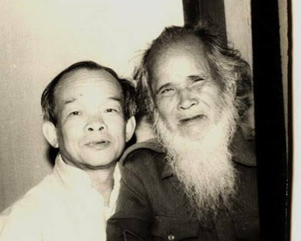 Hạt Muối Của Cụ Hồ Và Vị Khách Đến Từ Đại Ngàn