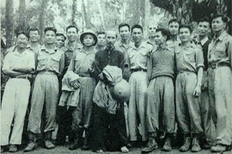 Hai kỷ vật của Đại tá Nguyễn Dân