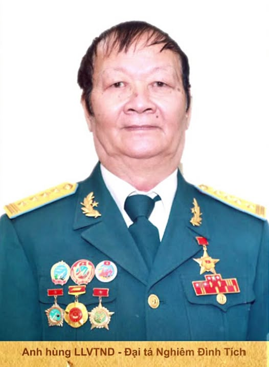 ANH HÙNG LỰC LƯỢNG VŨ TRANG NHÂN DÂN NGHIÊM ĐÌNH TÍCH