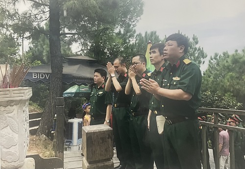 ĐẠI TƯỚNG VÕ NGUYÊN GIÁP - NHỮNG CÂU CHUYỆN CÒN ĐÂY