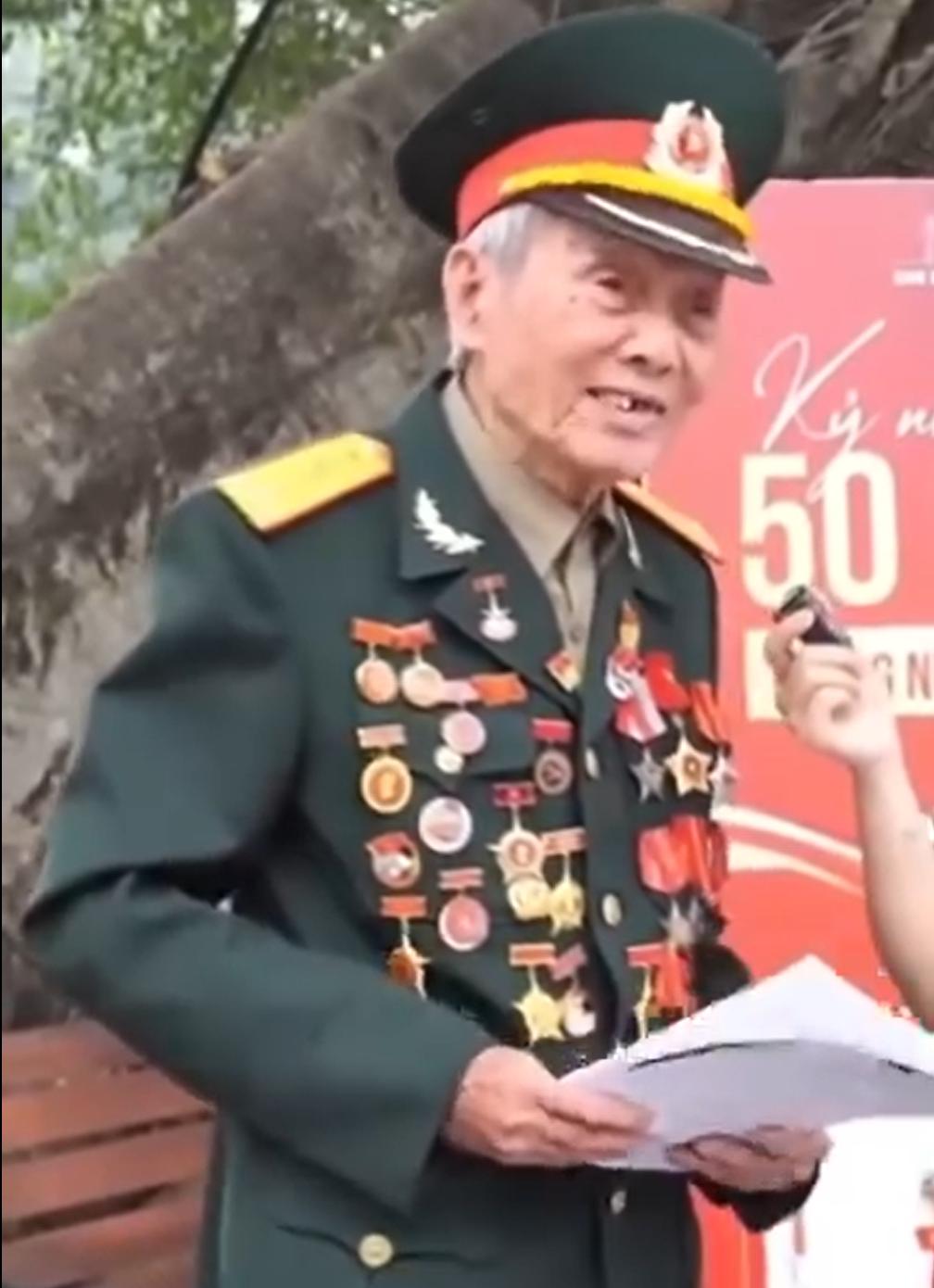 THỜI HOA LỬA – MỘT ĐỜI VÌ NƯỚC , TRỌN KIẾP VÌ DÂN CỦA ĐẠI TÁ NGUYỄN KHẮC PHÚC